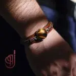 دستبند چرم طبیعی مدل شکارچی – سنگ چشم ببر اصل | ژوو - Image 4